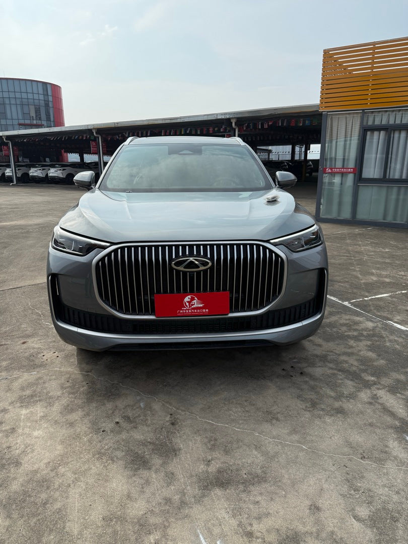 Hongqi HS5 Luxury SUV