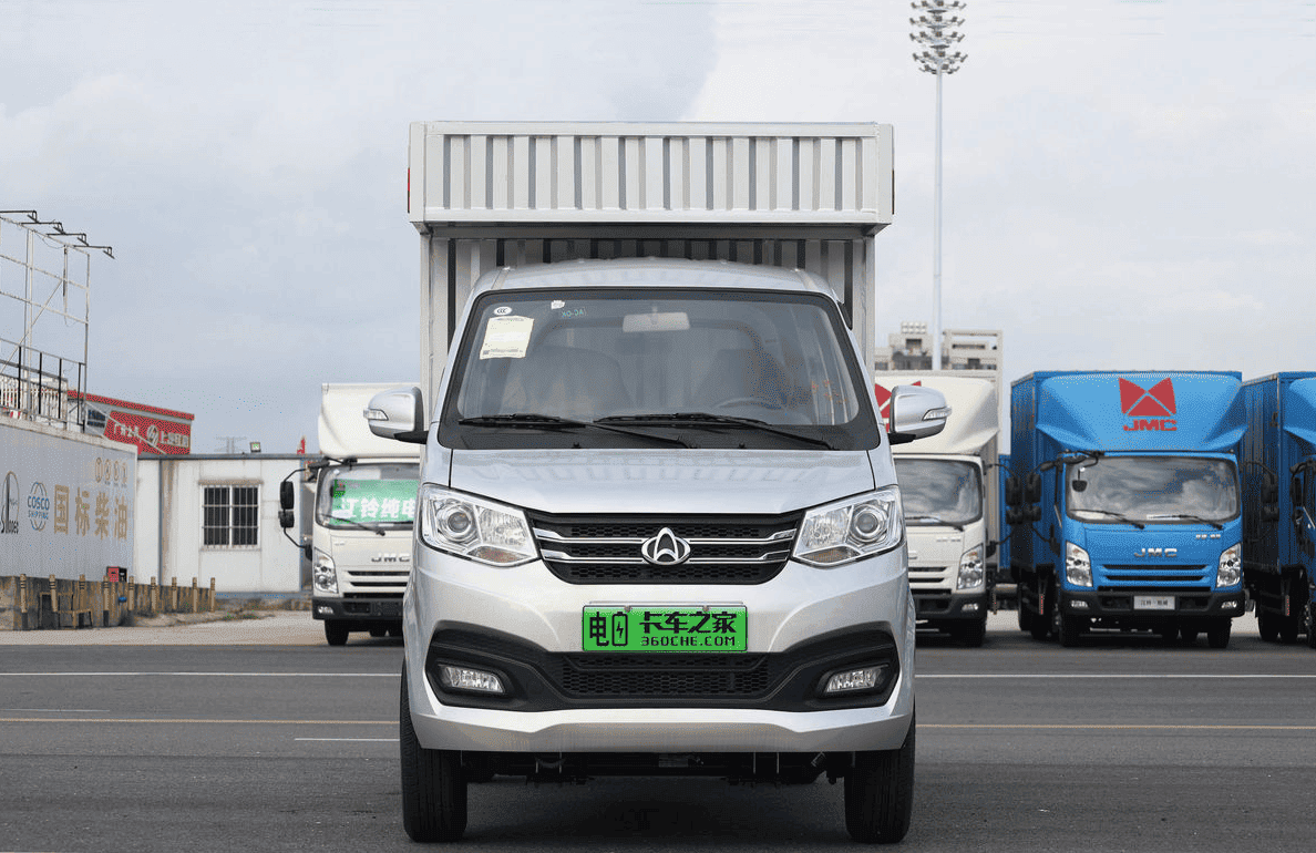 Changan Kuayue – New Leopard T3 EV Single Cockpit