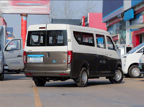 Changan Kuayue – New Leopard STAR V7 EV with 9 seats