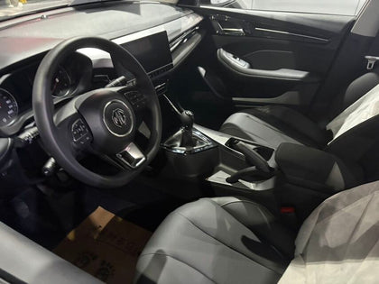 MG 5 1.5L MT COM