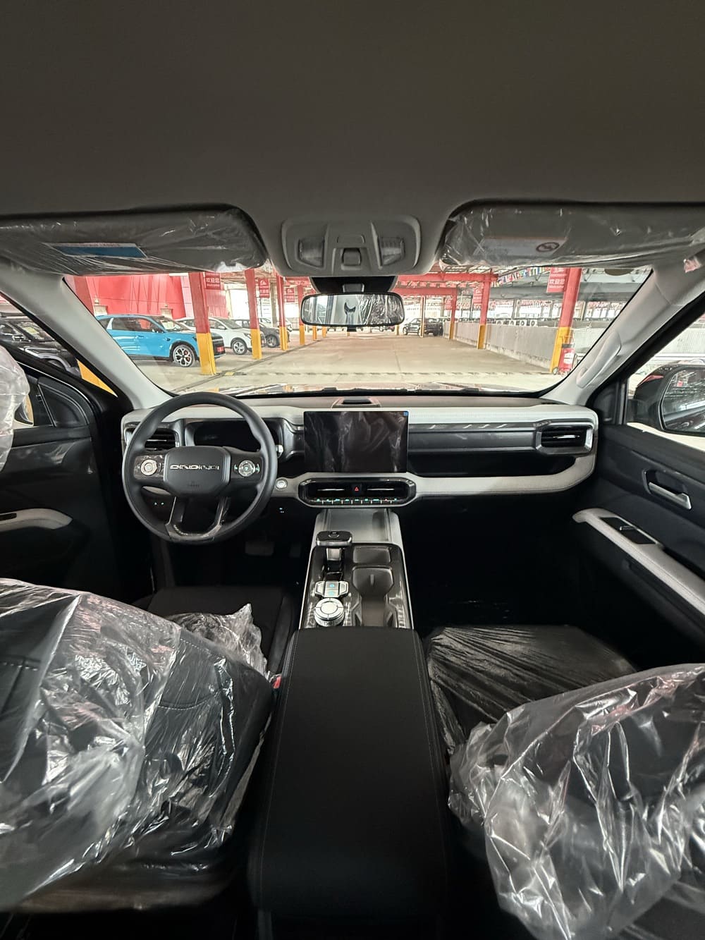 JMC Grand Avenue Pickup 2.3T Gasoline 4WD Long Bed Version
