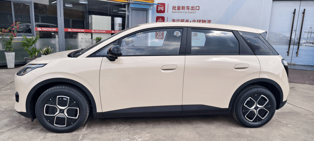 2026 GAC AION UT 500KM Modèle de base Berline à hayon 100 % électrique