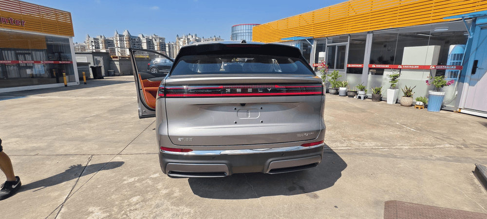 2026 Geely Galaxy M7 225 km Édition Voyage SUV hybride rechargeable 1,5 L